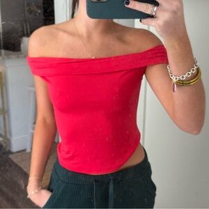 Edikted Vibrant Red Top